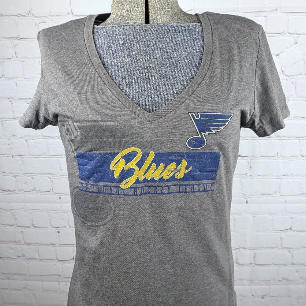LIKE NEW St. Louis Blues Hockey Women's Shirt M